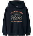 Name It Hættetrøje - NkmVildar - Navy Blazer/The Mountains Name It Hættetrøje - NkmVildar - Navy Blazer/The Mountains