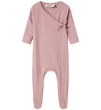 MarMar Heldragt m. Fødder - Modal - Rib - Rubetta - Soft Berry MarMar Heldragt m. Fødder - Modal - Rib - Rubetta - Soft Berry