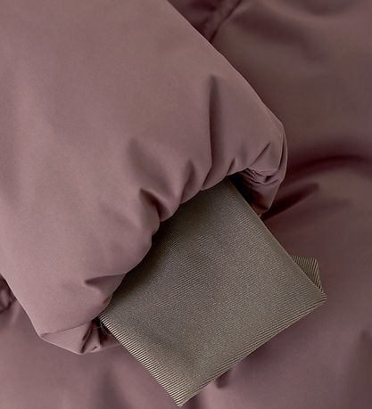 En Fant Dynejakke - Rose Taupe m. Blomster