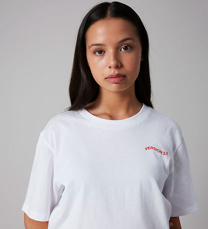 LMTD T-shirt - NlfHeart - Bright White/Rød