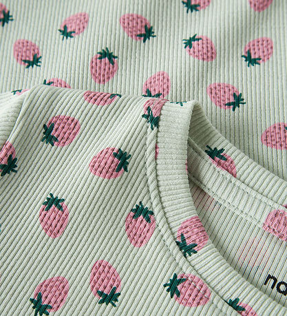 Name It T-shirt - Rib - NmfVemma - Pale Aqua/Strawberries
