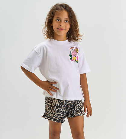 The New Shorts - TnTrue - Rainy Day