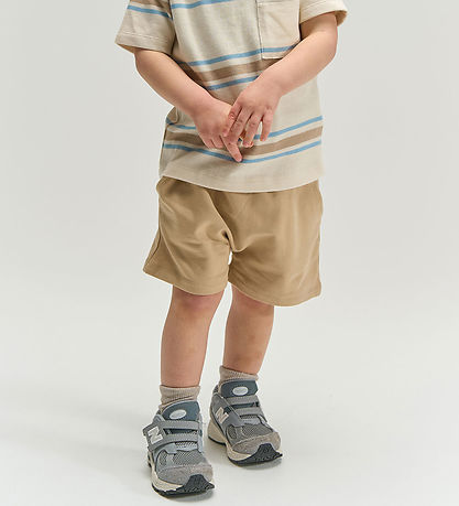 The New Shorts - TnstTitan - Humus