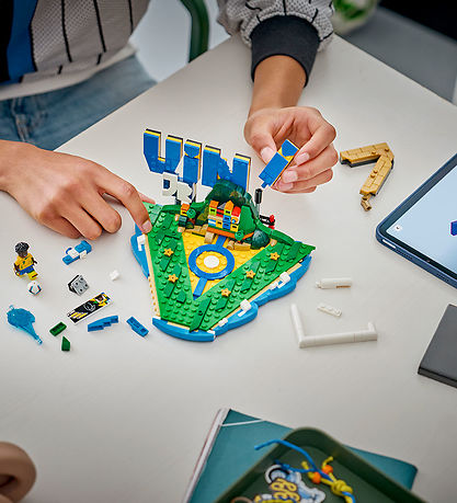 LEGO® Editions - Vini Jr. - Fodboldhøjdepunkter 43027 - 510 Dele