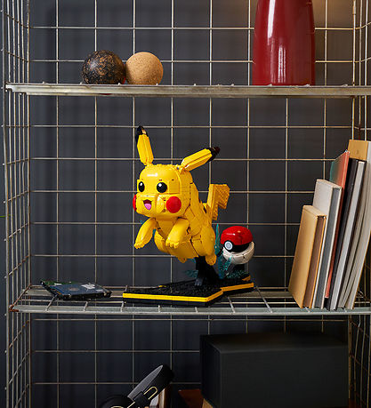 LEGO® Pokémon - Pikachu Og Poké Ball 72152 - 2050 Dele