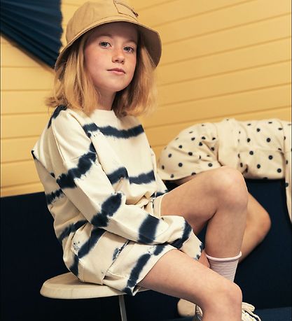 The New Shorts - Beach - Tie Dye The New Shorts - Beach - Tie Dye