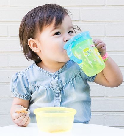 Nuby Drikkekop m. Håndtag - 240ml - Grøn m. Print Nuby Drikkekop m. Håndtag - 240ml - Grøn m. Print