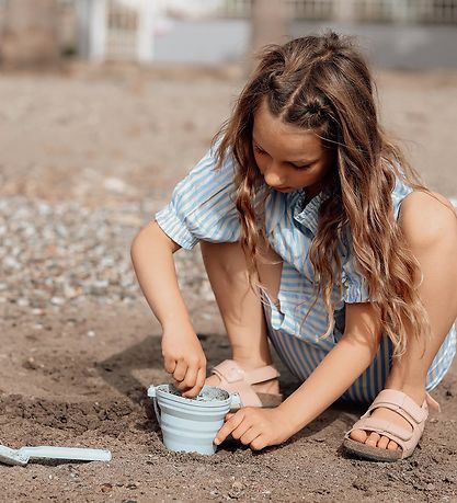 Scrunch Foldbar Spand m. Skovl - 11x9 cm - Midnight Blue Scrunch Foldbar Spand m. Skovl - 11x9 cm - Midnight Blue