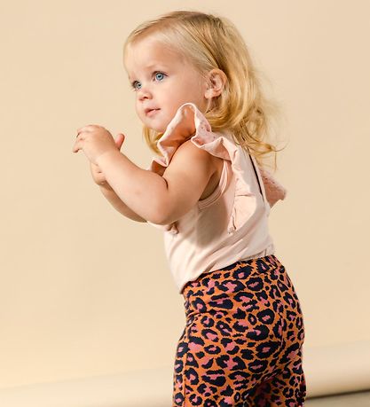 The New Siblings T-shirt - Carola - Peach Whip The New Siblings T-shirt - Carola - Peach Whip