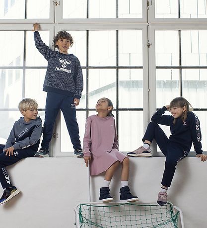 Hummel Sweatshirt - hmlCarson - Black Iris Hummel Sweatshirt - hmlCarson - Black Iris