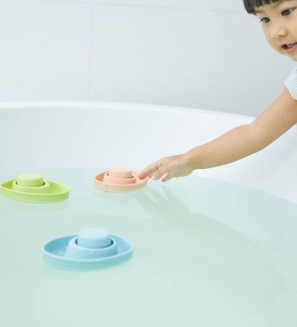 PlanToys Badelegetøj - Naturgummi - Speedbåd/Ubåd - Pastelgrøn PlanToys Badelegetøj - Naturgummi - Speedbåd/Ubåd - Pastelgrøn