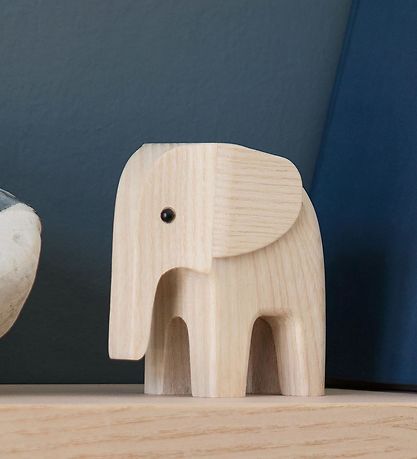 Novoform Træfigur - Baby Elephant - Natural Ash