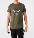 New Era T-Shirt - Chicago Bulls - Army Grøn New Era T-Shirt - Chicago Bulls - Army Grøn