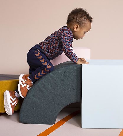 Hummel Body l/æ - HmlConfetti - Black Iris Hummel Body l/æ - HmlConfetti - Black Iris