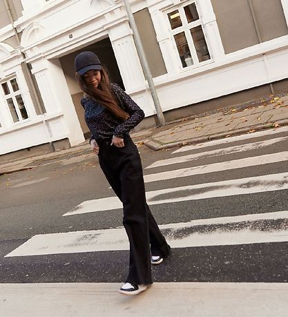 Cost:Bart Bukser - Denim - Black Cost:Bart Bukser - Denim - Black