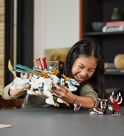 LEGO® Ninjago - Zanes Isdrage-væsen 71786 - 2-i-1 - 973 Dele LEGO® Ninjago - Zanes Isdrage-væsen 71786 - 2-i-1 - 973 Dele