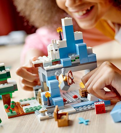 LEGO® Minecraft - De Frosne Tinder 21243 - 304 Dele LEGO® Minecraft - De Frosne Tinder 21243 - 304 Dele
