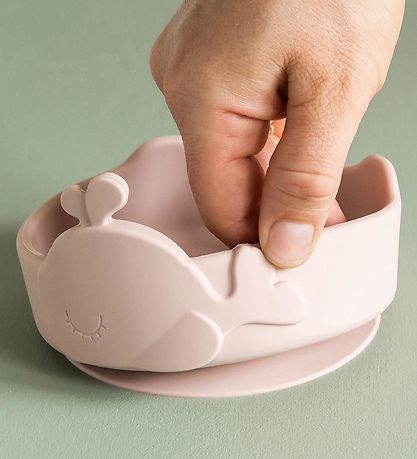 Done By Deer Spisesæt - Silikone - 2 dele - Stick & Stay - Wally Done By Deer Spisesæt - Silikone - 2 dele - Stick & Stay - Wally