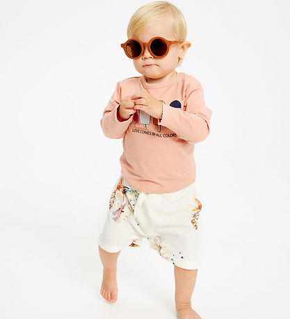 The New Siblings Shorts - TnsGaige - White Swan Coral The New Siblings Shorts - TnsGaige - White Swan Coral