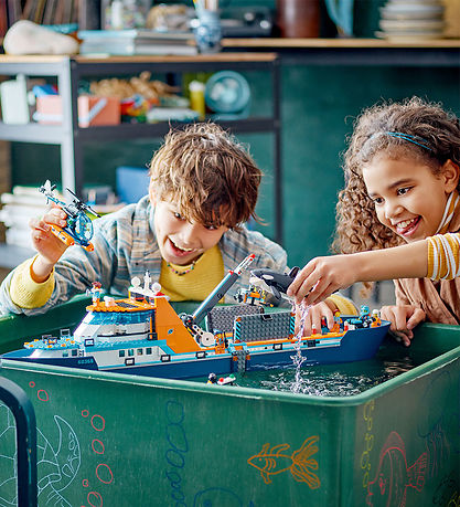 LEGO® City - Polarudforskningsskib 60368 - 815 Dele LEGO® City - Polarudforskningsskib 60368 - 815 Dele
