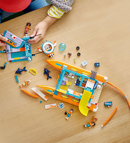 LEGO® Friends - Redningsbåd 41734 - 717 Dele LEGO® Friends - Redningsbåd 41734 - 717 Dele