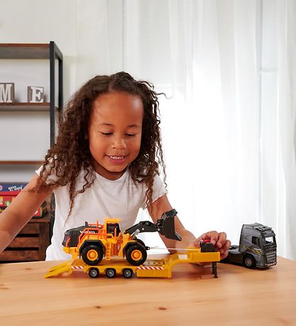 Majorette Legetøj - Volvo Lastbil Og Gummiged m. Lys/Lyd Majorette Legetøj - Volvo Lastbil Og Gummiged m. Lys/Lyd