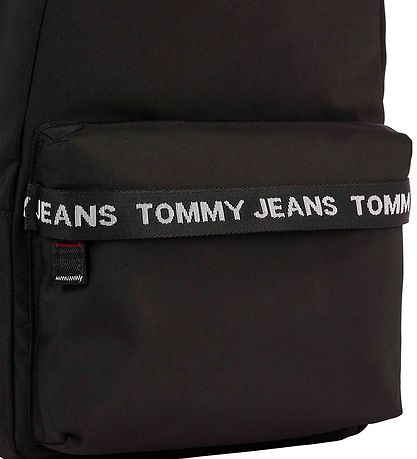 Tommy Hilfiger Rygsæk - TJM Essentail Dome - Black Tommy Hilfiger Rygsæk - TJM Essentail Dome - Black