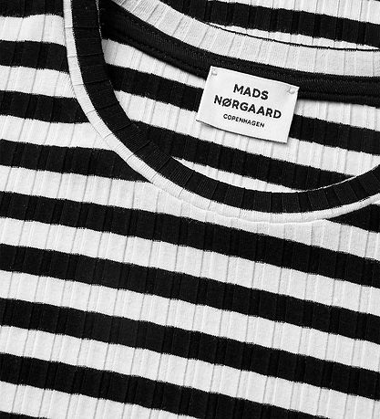 Mads Nørgaard Bluse - Talika Top - Black/Vanilla Ice Mads Nørgaard Bluse - Talika Top - Black/Vanilla Ice