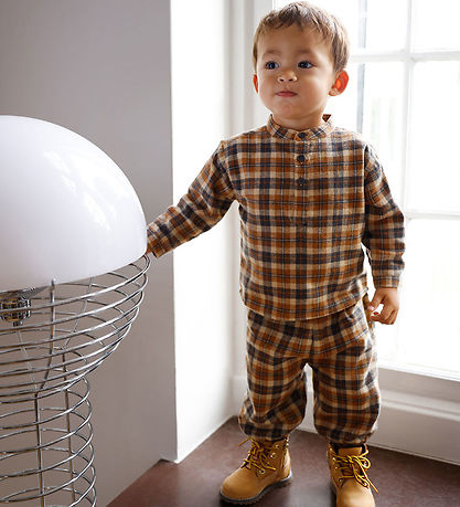 Molo Bukser - Sun - Ground Check Molo Bukser - Sun - Ground Check