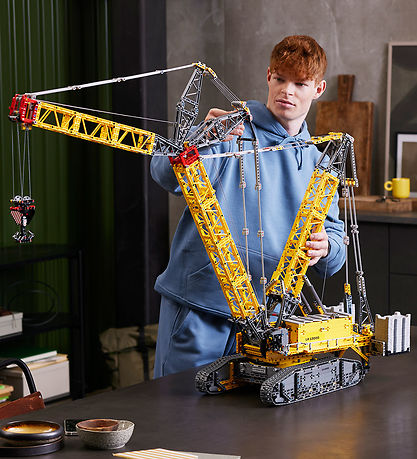 LEGO® Technic - Liebherr LR 13... 42146 - App-styret - 2883 Dele LEGO® Technic - Liebherr LR 13... 42146 - App-styret - 2883 Dele