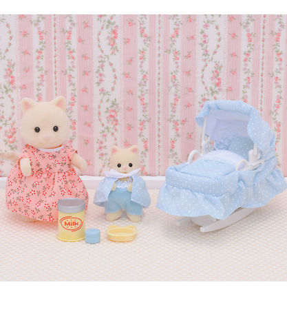 Sylvanian Families - The New Arrival - 5433 Sylvanian Families - The New Arrival - 5433