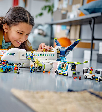 LEGO® City - Passagerfly 60367 - 913 Dele