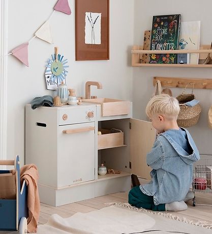 Sebra Legekøkken - Vaskeskab - Træ - Seabreeze Beige Sebra Legekøkken - Vaskeskab - Træ - Seabreeze Beige
