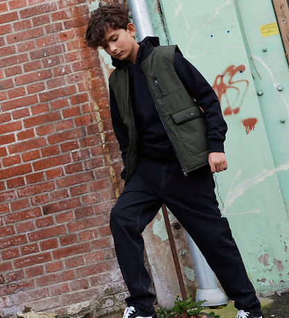 Cost:Bart Dynevest - CBTino - Forest Night Cost:Bart Dynevest - CBTino - Forest Night