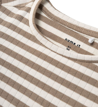 Name It Bluse - Rib - NmfSuraja - Noos - Mocha Meringue Name It Bluse - Rib - NmfSuraja - Noos - Mocha Meringue