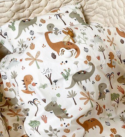 Nørgaard Madsens Bedding - Junior - Beige w. Dino Nørgaard Madsens Bedding - Junior - Beige w. Dino