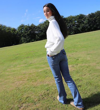 Grunt Jeans - Alabama Low Flare - Blå Grunt Jeans - Alabama Low Flare - Blå