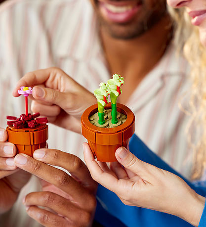 LEGO® Icons - Små Planter 10329 - 758 dele