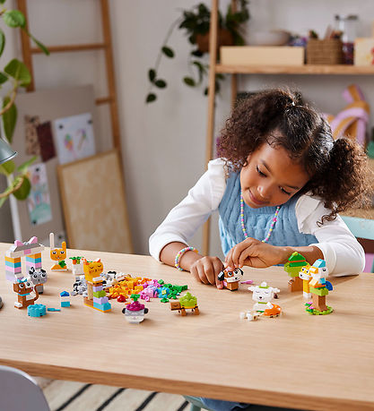 LEGO® Classic - Kreative Kæledyr 11034 - 450 Dele