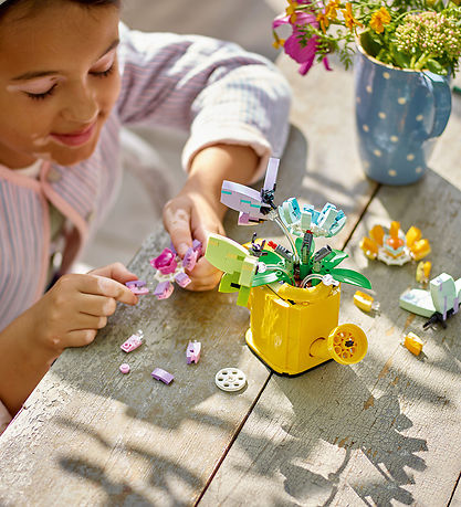 LEGO® Creator - Blomster I Vandkande - 31149 - 3-i-1 - 420 Dele LEGO® Creator - Blomster I Vandkande - 31149 - 3-i-1 - 420 Dele
