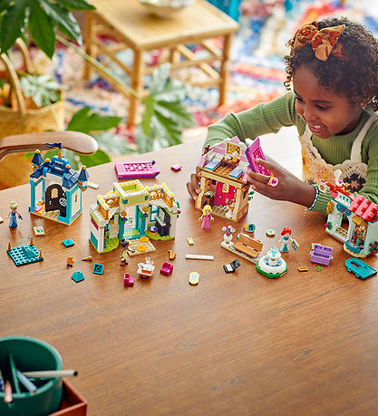LEGO® Disney Princess - Disney-prinsesser På... 43246 - 817 Dele