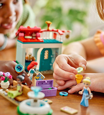 LEGO® Disney Princess - Disney-prinsesser På... 43246 - 817 Dele