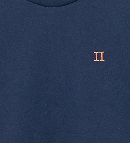 Les Deux T-shirt - Nørregaard - Noos - Dark Navy/Orange Les Deux T-shirt - Nørregaard - Noos - Dark Navy/Orange