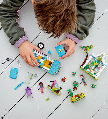 LEGO® Friends - Træplantningsvogn 41707 - 336 Dele LEGO® Friends - Træplantningsvogn 41707 - 336 Dele