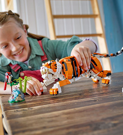LEGO® Creator - Majestic Tiger 31129 - 3-I-1 - 755 Partar