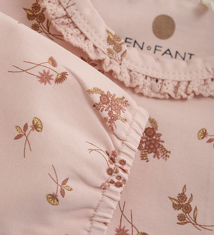 En Fant Body l/æ - AOP - Peach Whip m. Blomster En Fant Body l/æ - AOP - Peach Whip m. Blomster