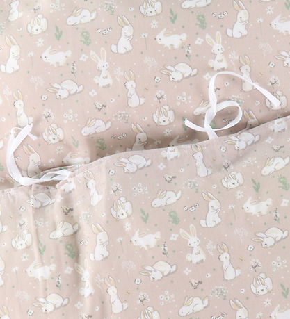 Nørgaard Madsens Sengetøj - Baby - Rosa m. Hvide Kaniner
