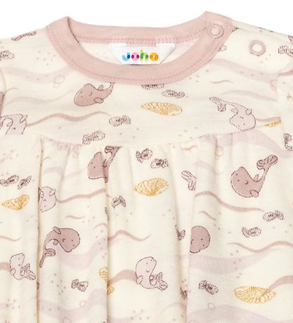 Joha Sommerdragt - Uld - Off White/Støvet Rosa m. Hval Joha Sommerdragt - Uld - Off White/Støvet Rosa m. Hval