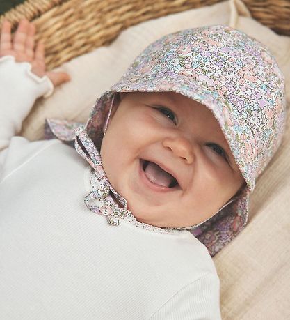 Huttelihut Sommerhat - Michelle Huttelihut Sommerhat - Michelle