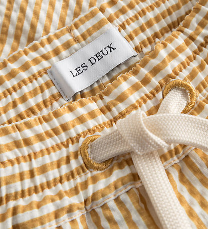 Les Deux Badeshorts - Stan Stripe - Mustard Yellow/Light Ivory Les Deux Badeshorts - Stan Stripe - Mustard Yellow/Light Ivory